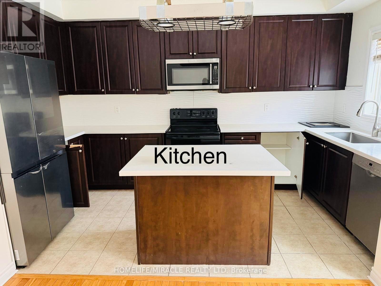 358 Hobbs Crescent, Milton, Ontario  L9T 0J3 - Photo 2 - W12730046