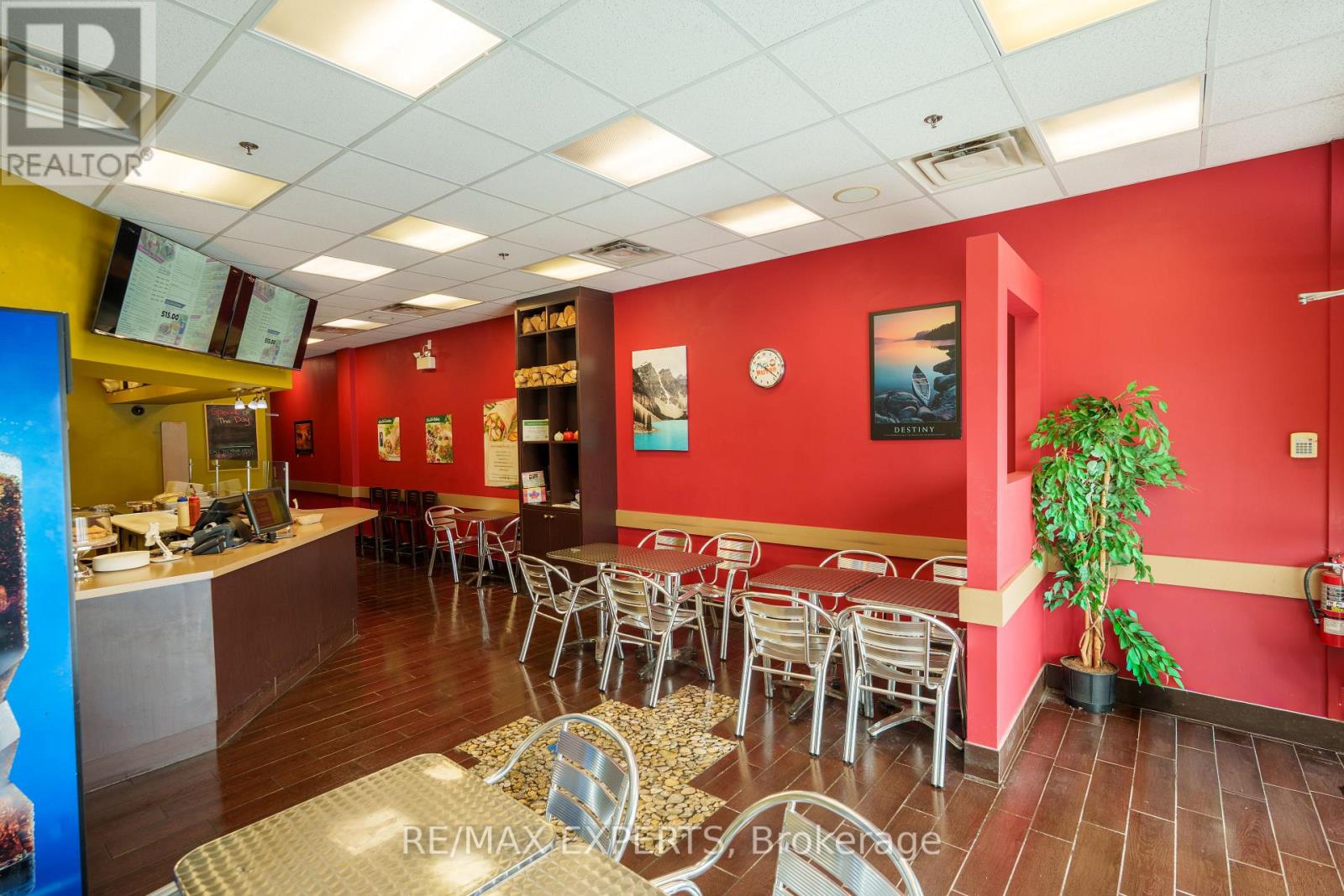 10 - 6901 Bronte St Street S, Milton, Ontario  L9T 2X6 - Photo 2 - W12730078