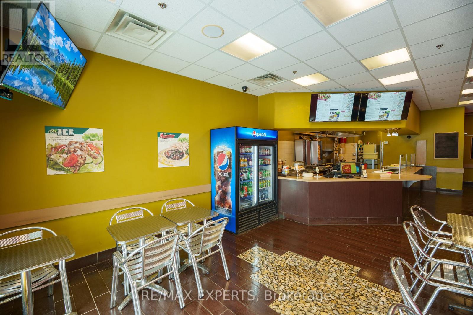 10 - 6901 Bronte St Street S, Milton, Ontario  L9T 2X6 - Photo 3 - W12730078