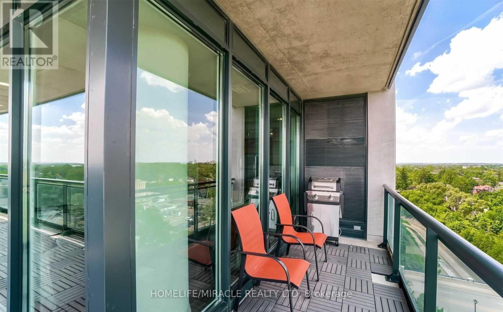 1002 - 100 John Street, Brampton, Ontario  L6W 0A8 - Photo 20 - W12730100