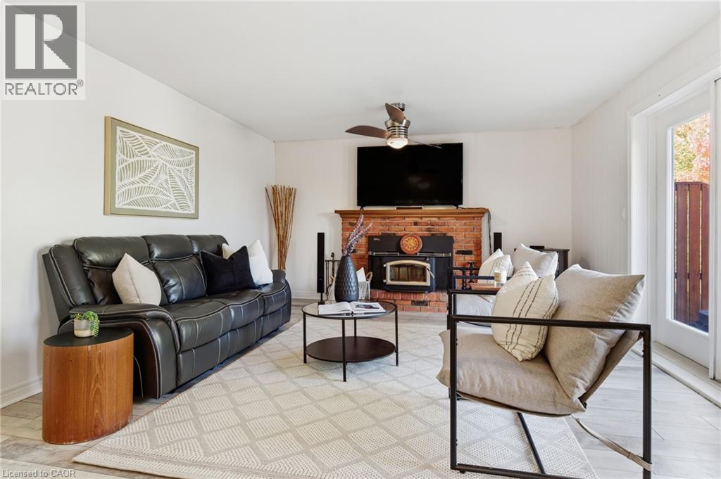 47 Valley Road, Dundas, Ontario  L9H 5S4 - Photo 11 - 40794424