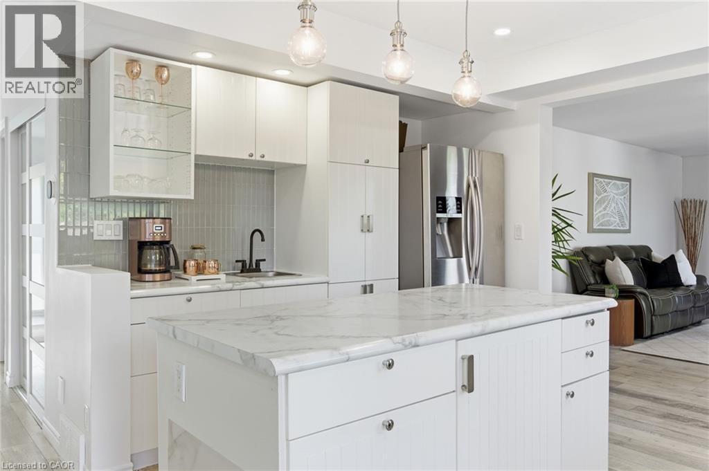 47 Valley Road, Dundas, Ontario  L9H 5S4 - Photo 9 - 40794424