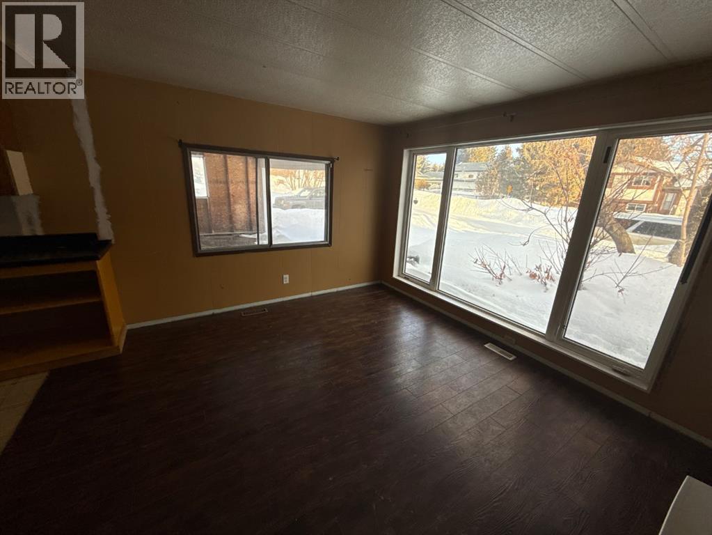 5410 51 Street, Berwyn, Alberta  T0H 0E0 - Photo 3 - A2280292