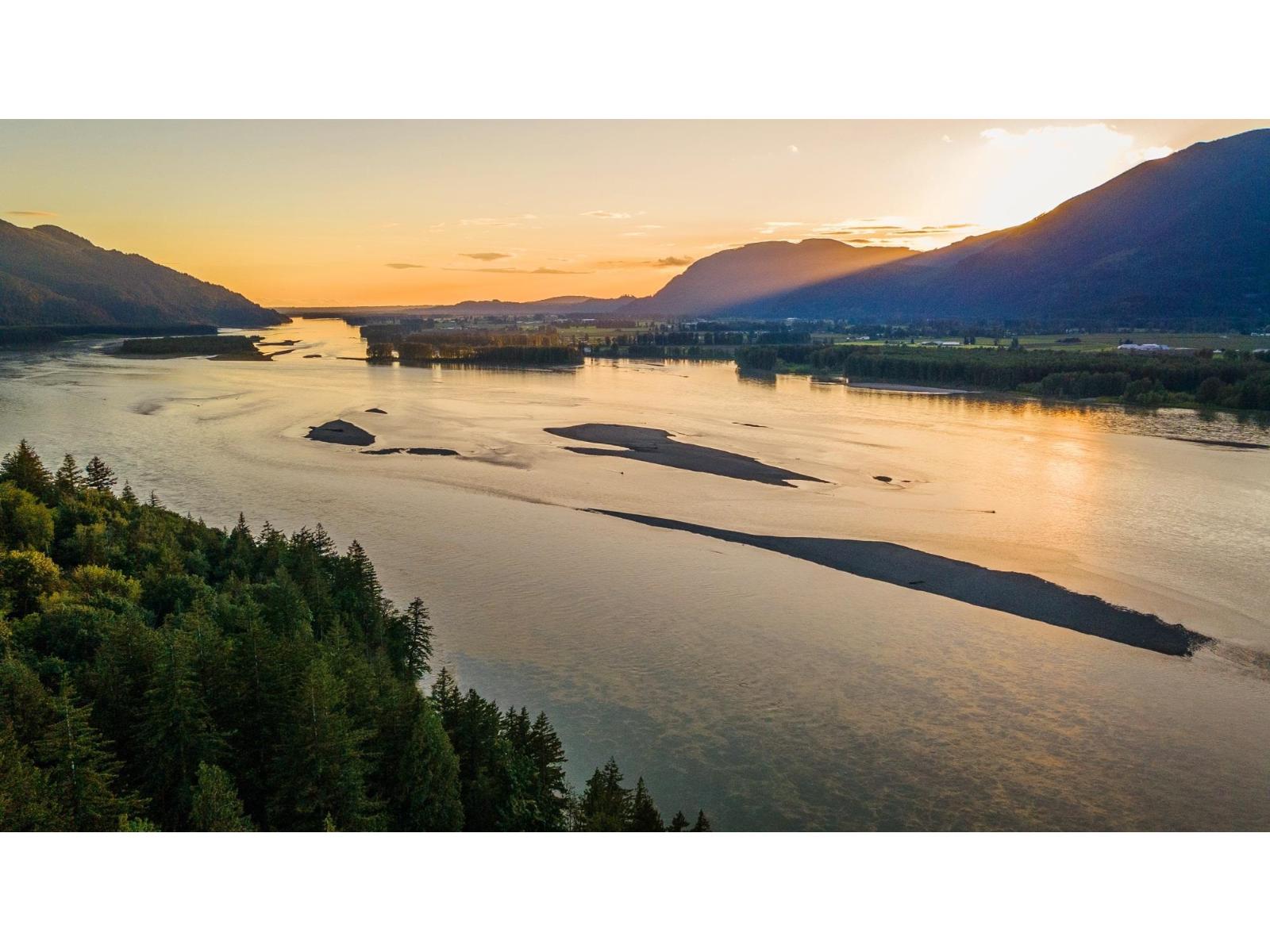 43141 Old Orchard Road, Chilliwack Mountain, Chilliwack, British Columbia  V2R 4A6 - Photo 1 - R3082835