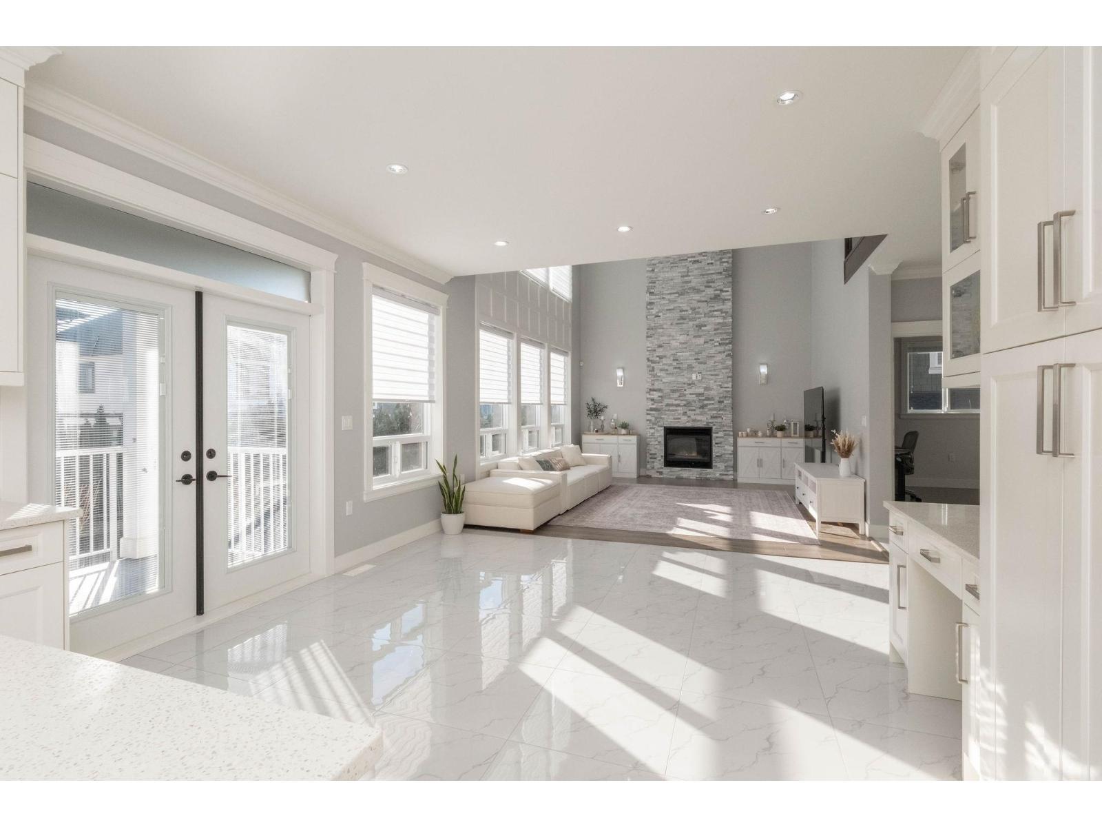 35280 Mcewen Avenue, Mission, British Columbia  V2V 0G2 - Photo 7 - R3083051