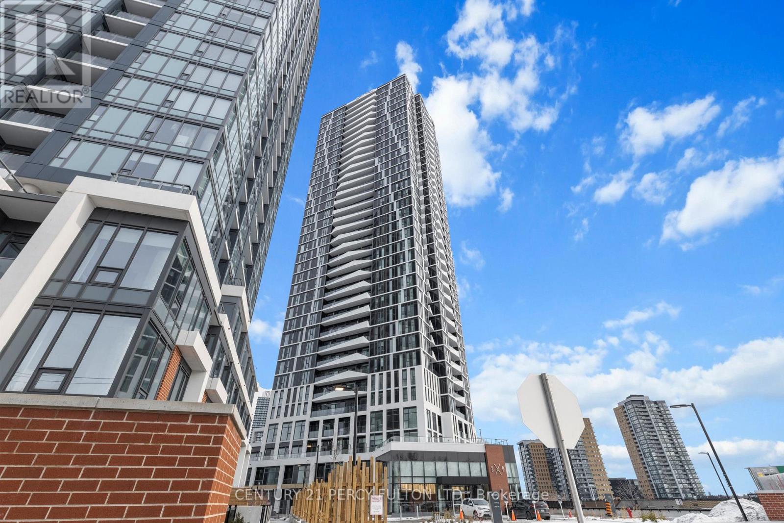 607 - 25 WELLINGTON STREET S, Kitchener, Ontario