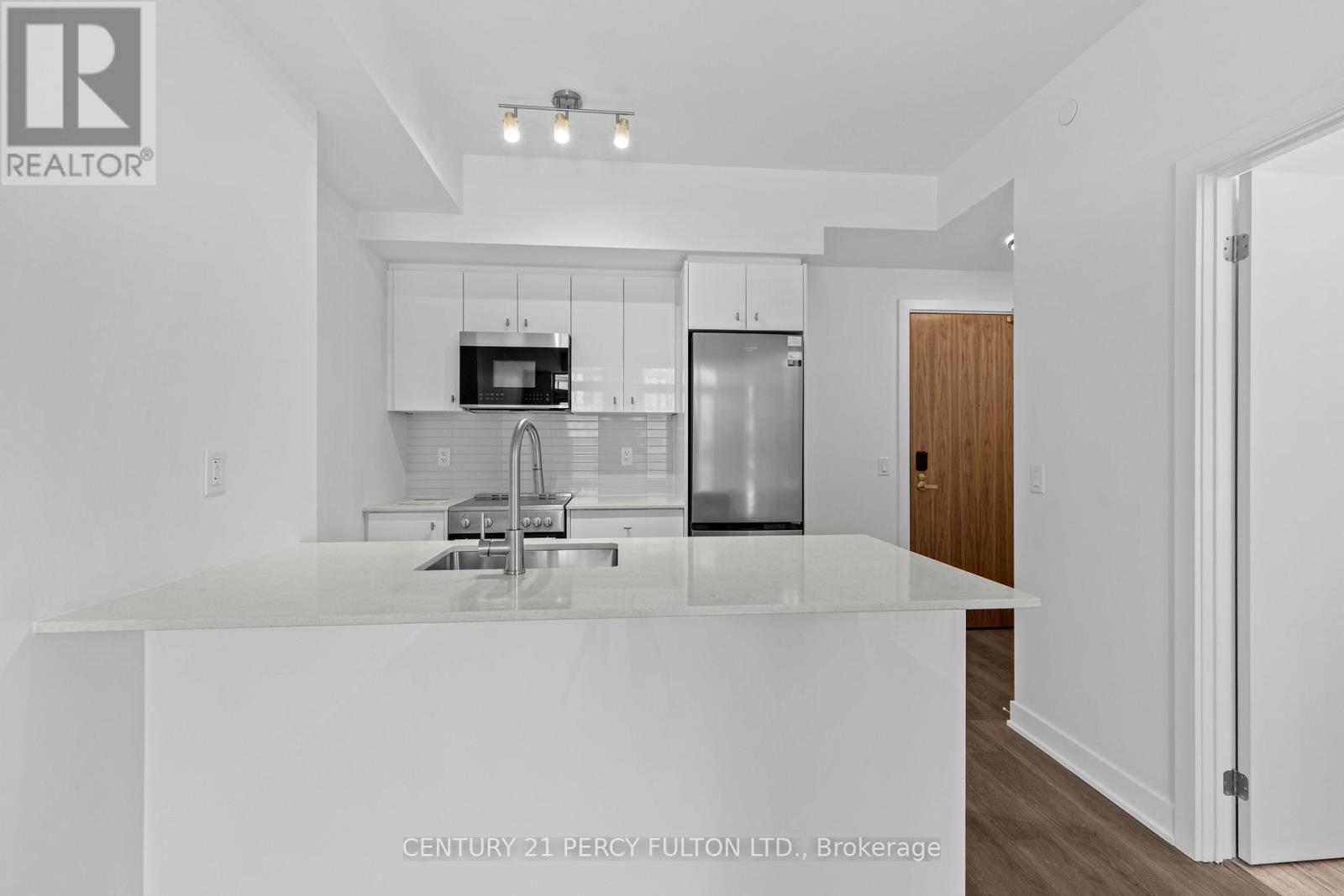 607 - 25 Wellington Street S, Kitchener, Ontario  N2G 0G5 - Photo 5 - X12730072