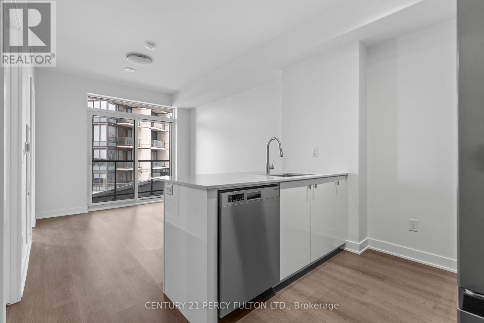 607 - 25 Wellington Street S, Kitchener, Ontario  N2G 0G5 - Photo 6 - X12730072