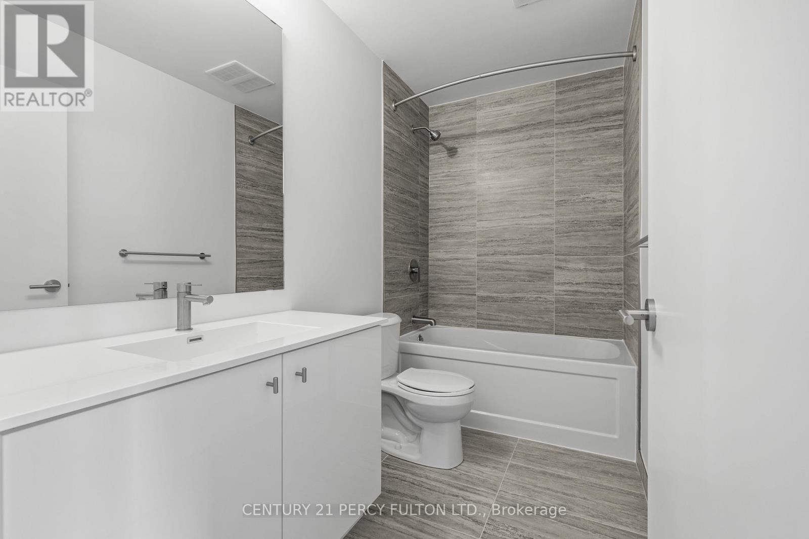 607 - 25 Wellington Street S, Kitchener, Ontario  N2G 0G5 - Photo 7 - X12730072