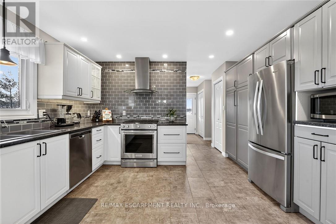 6140 Sixteen Road, West Lincoln, Ontario  L0R 2A0 - Photo 8 - X12730116