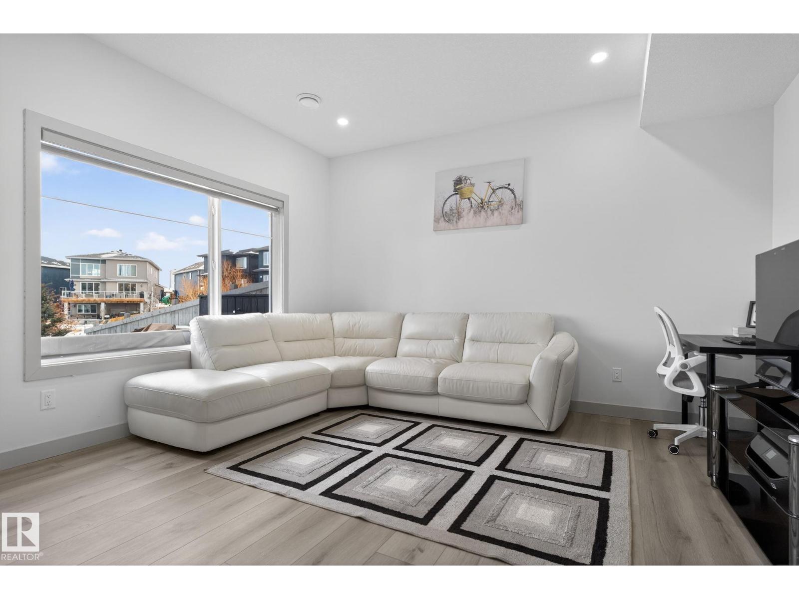 9514 Pear Cl Sw, Edmonton, Alberta  T6X 2N6 - Photo 23 - E4471093