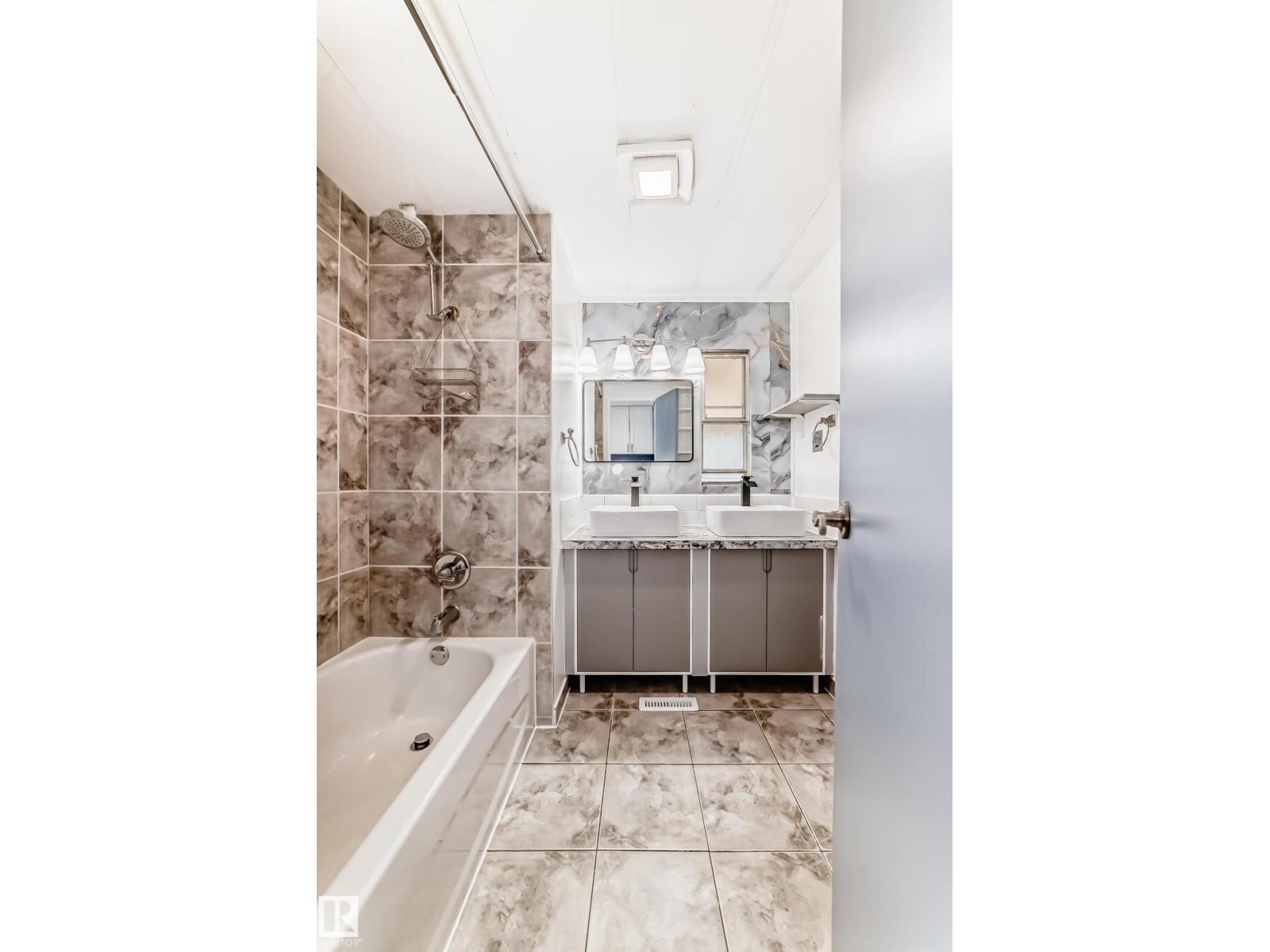 404 Evergreen Pa Nw, Edmonton, Alberta  T5Y 4M2 - Photo 26 - E4471094