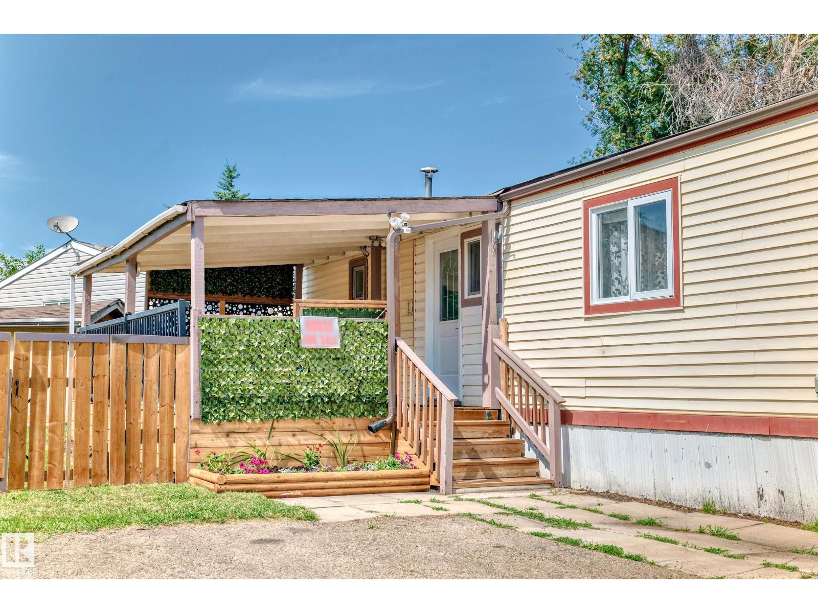 404 Evergreen Pa Nw, Edmonton, Alberta  T5Y 4M2 - Photo 3 - E4471094