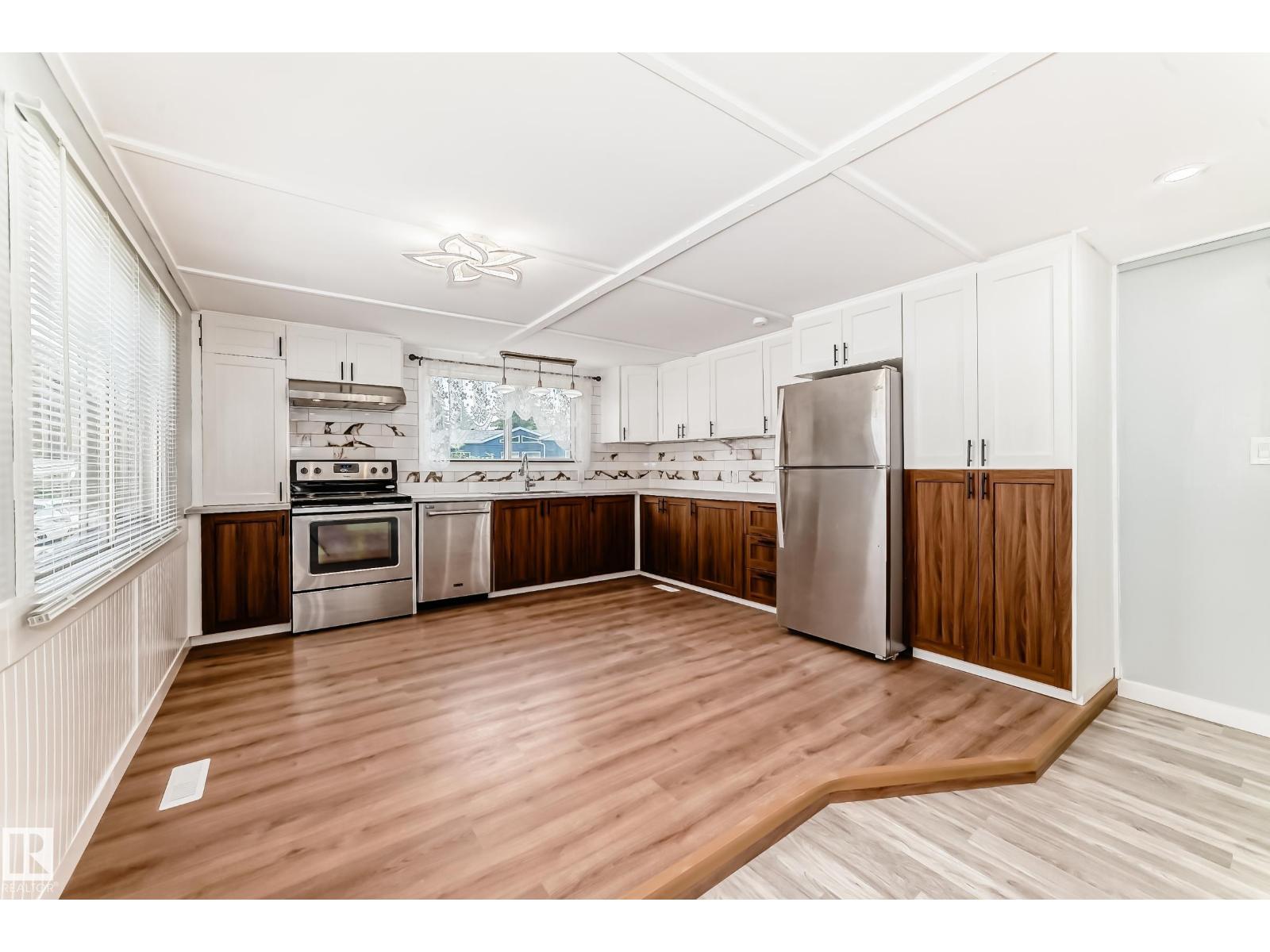 404 Evergreen Pa Nw, Edmonton, Alberta  T5Y 4M2 - Photo 7 - E4471094