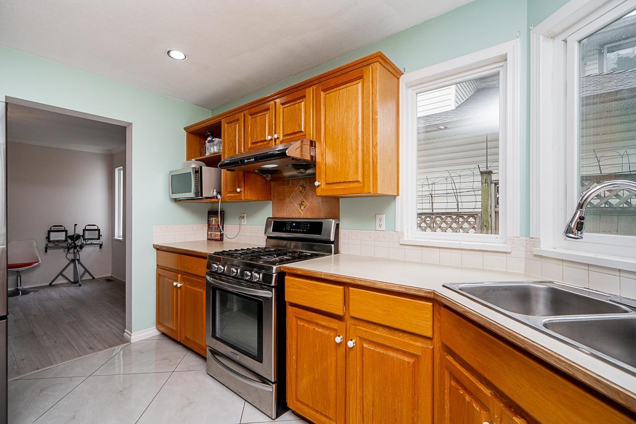 16089 80 Avenue, Surrey, British Columbia  V4N 0X1 - Photo 5 - R3082723