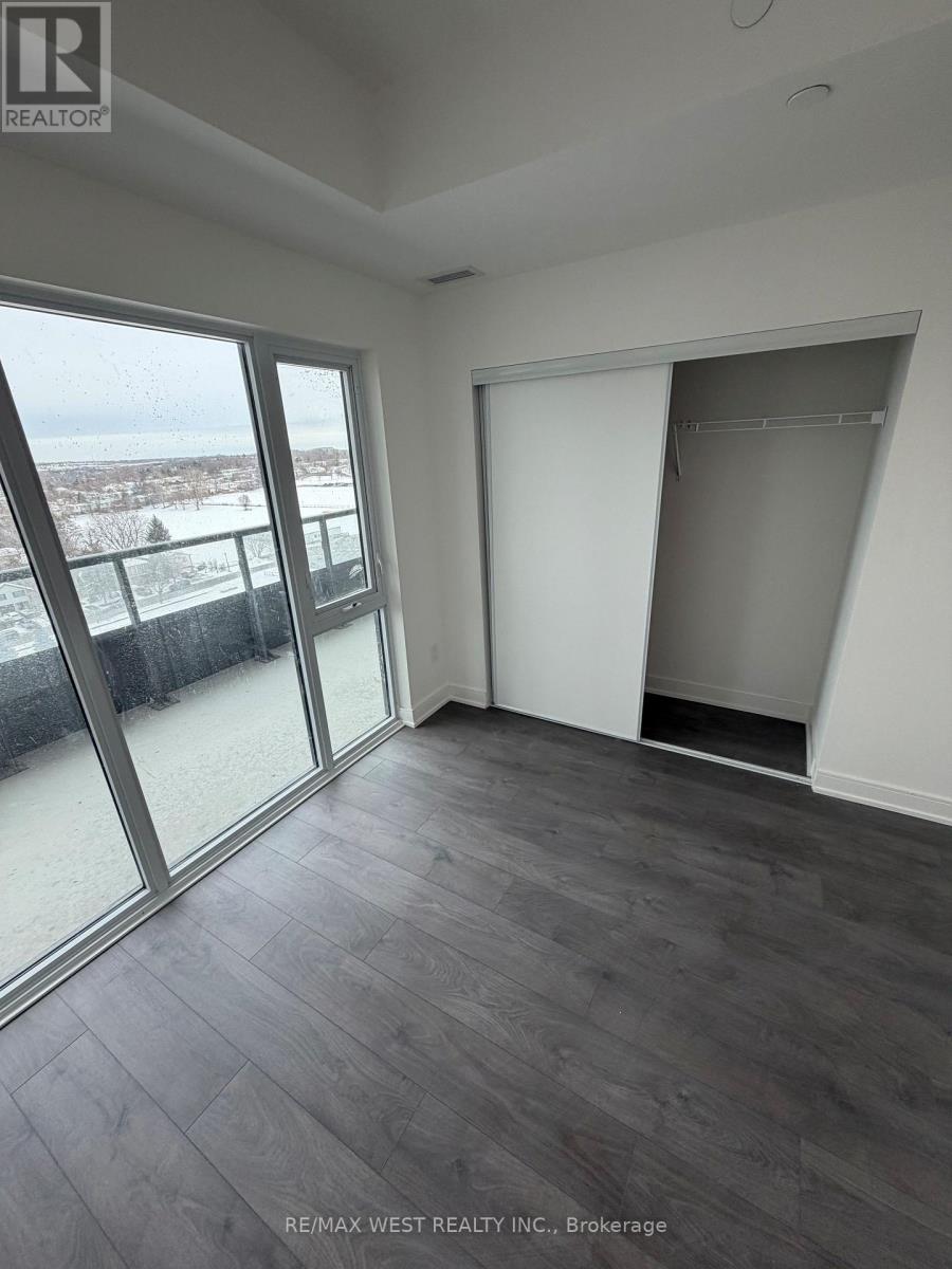 1104 - 705 Davis Drive, Newmarket, Ontario  L3Y 0J1 - Photo 8 - N12658774