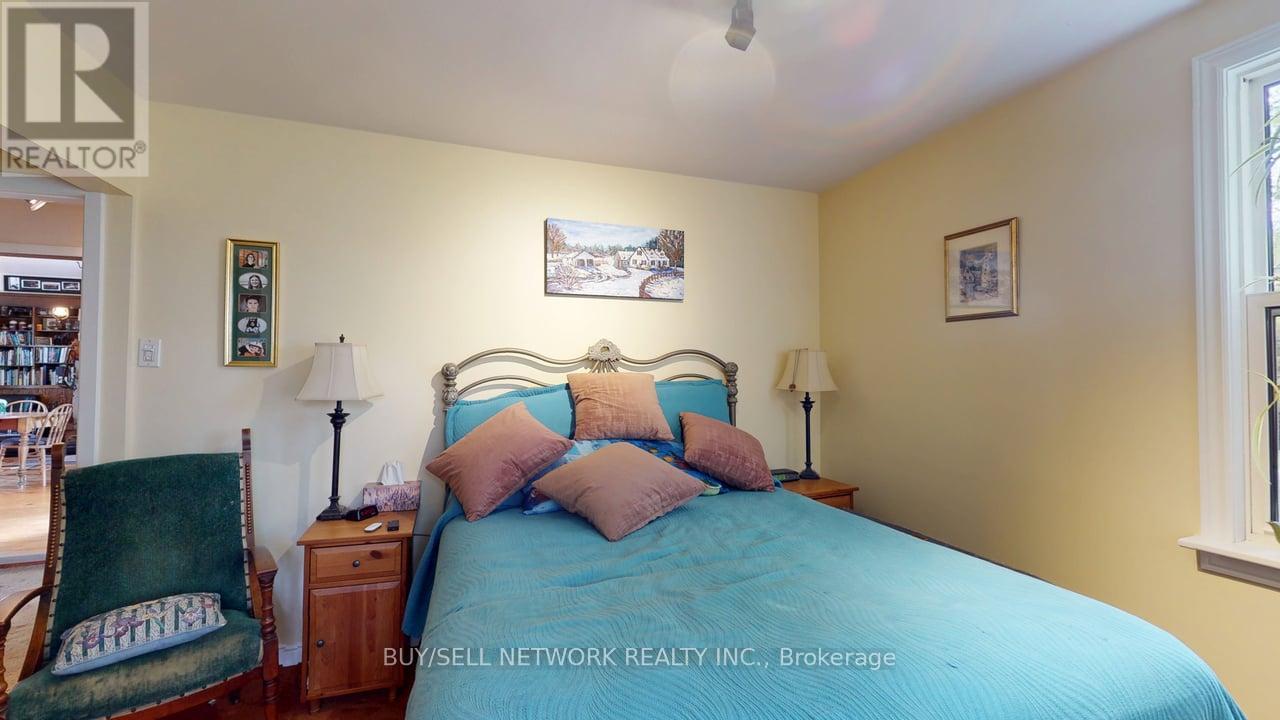 947 Division Road, Otonabee-South Monaghan, Ontario  K0L 2H0 - Photo 17 - X12479554