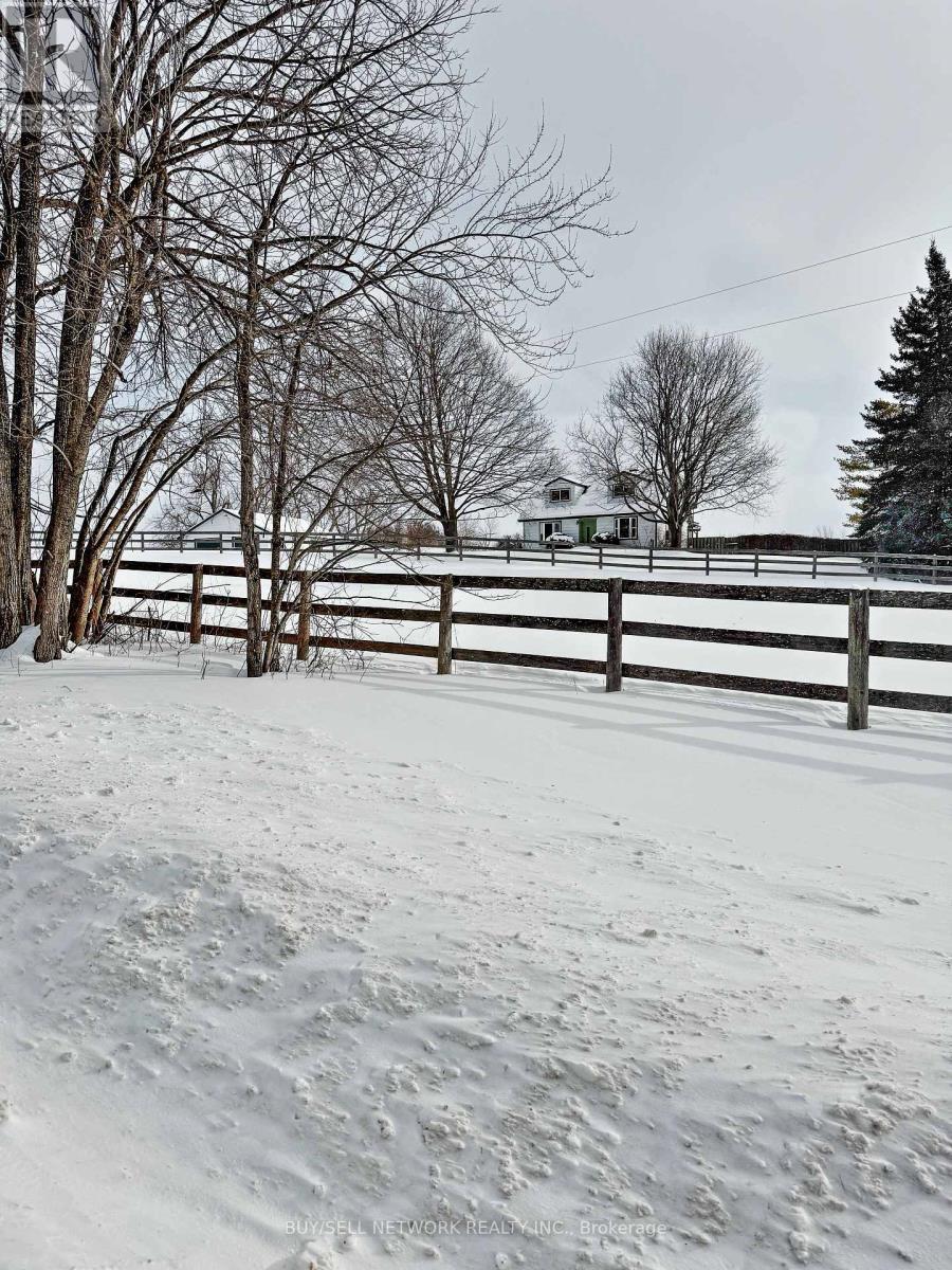 947 Division Road, Otonabee-South Monaghan, Ontario  K0L 2H0 - Photo 2 - X12479554