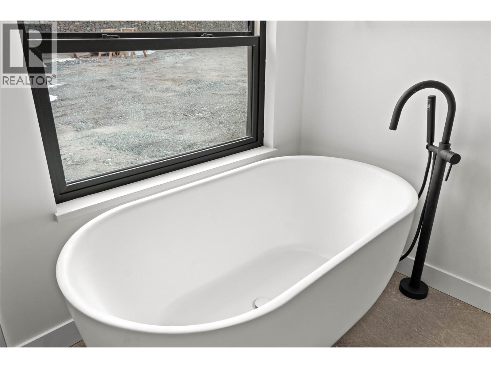 2264 Coldwater Drive, Kamloops, British Columbia  V2E 0E6 - Photo 39 - 10373681