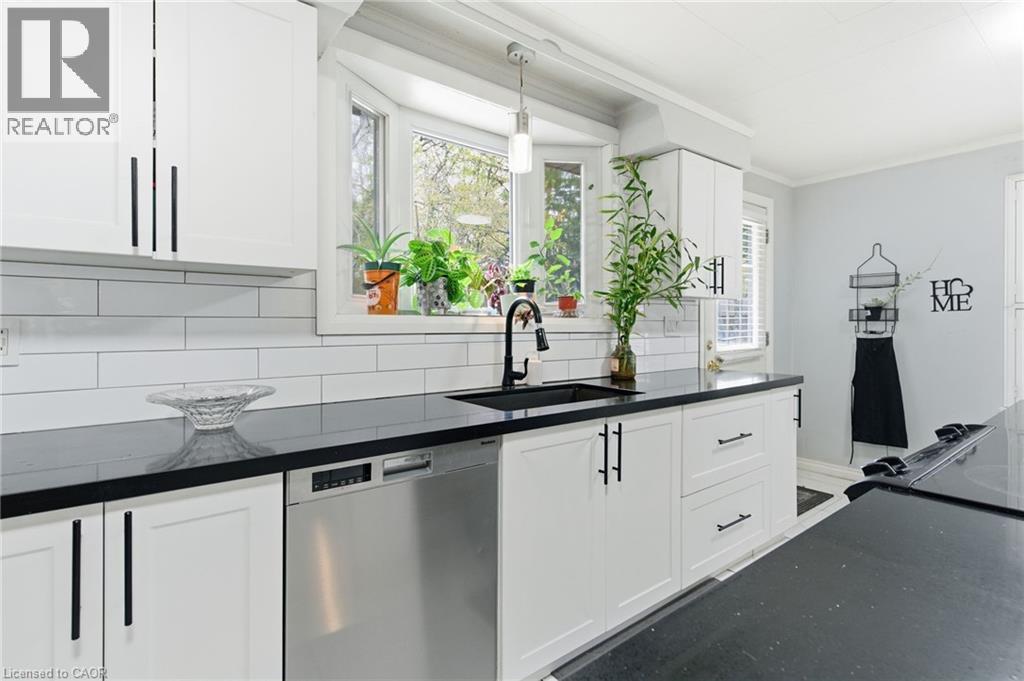 272 Grey Street, Brantford, Ontario  N3S 4W8 - Photo 13 - 40785297