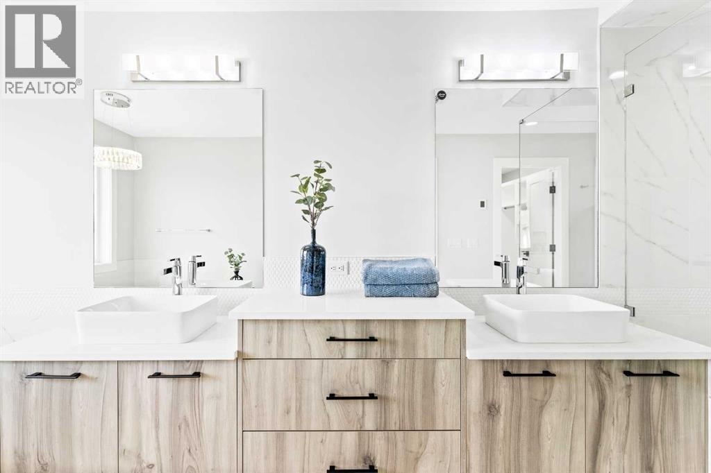 61 Sunvalley View, Cochrane, Alberta  T4C 3H1 - Photo 40 - A2274514