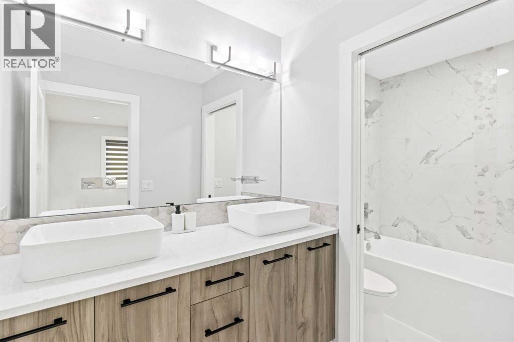 61 Sunvalley View, Cochrane, Alberta  T4C 3H1 - Photo 35 - A2274514