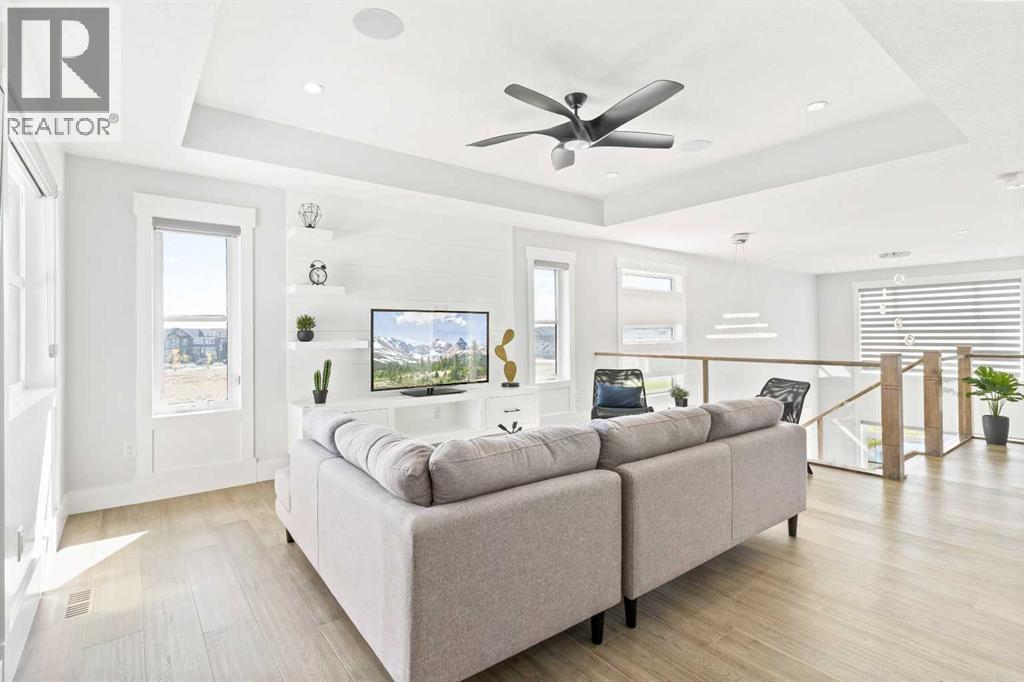 16 Sunvalley View, Cochrane, Alberta  T4C 0X8 - Photo 24 - A2274585