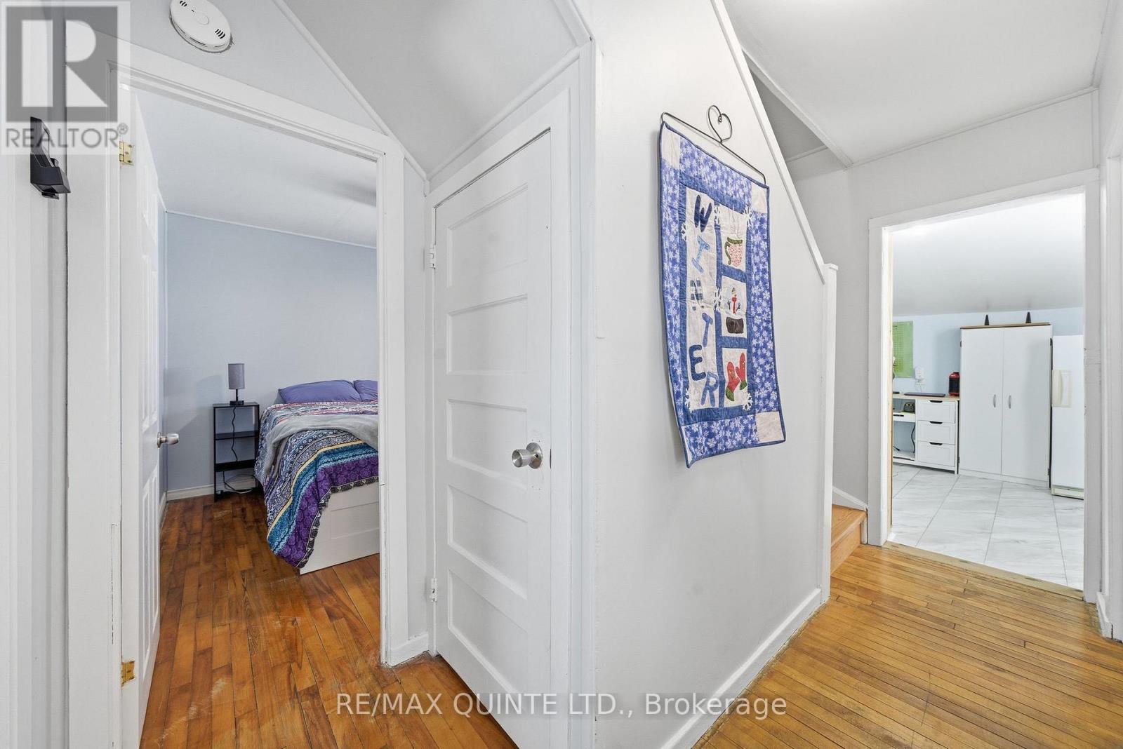 35 Kerr Crescent, Quinte West, Ontario  K8V 2W2 - Photo 13 - X12730234