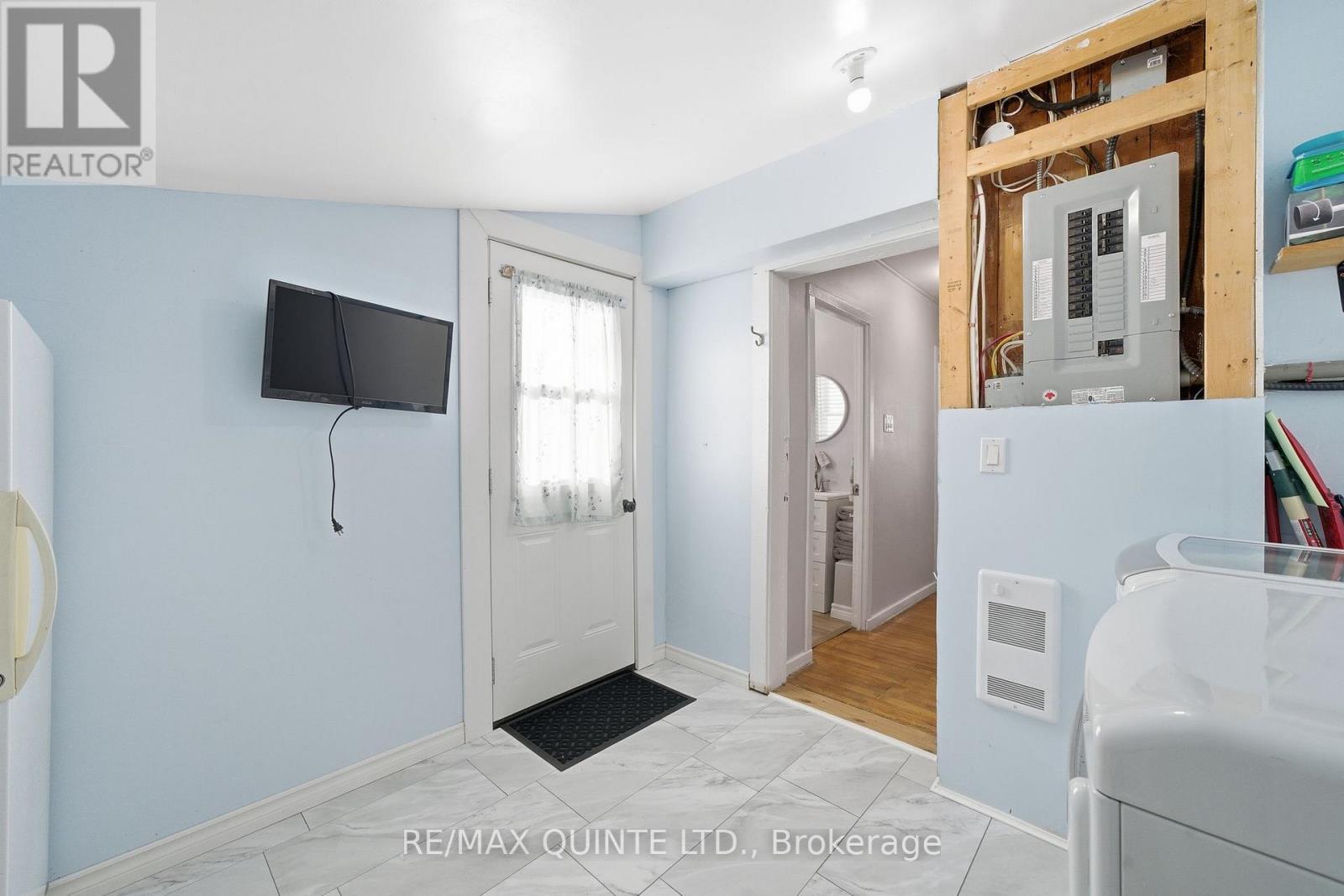 35 Kerr Crescent, Quinte West, Ontario  K8V 2W2 - Photo 16 - X12730234