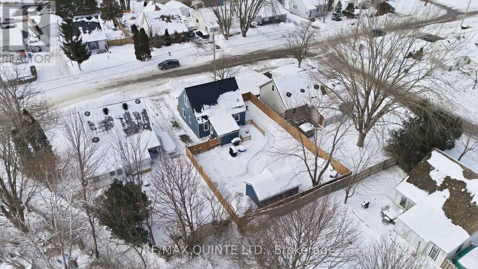 35 Kerr Crescent, Quinte West, Ontario  K8V 2W2 - Photo 3 - X12730234