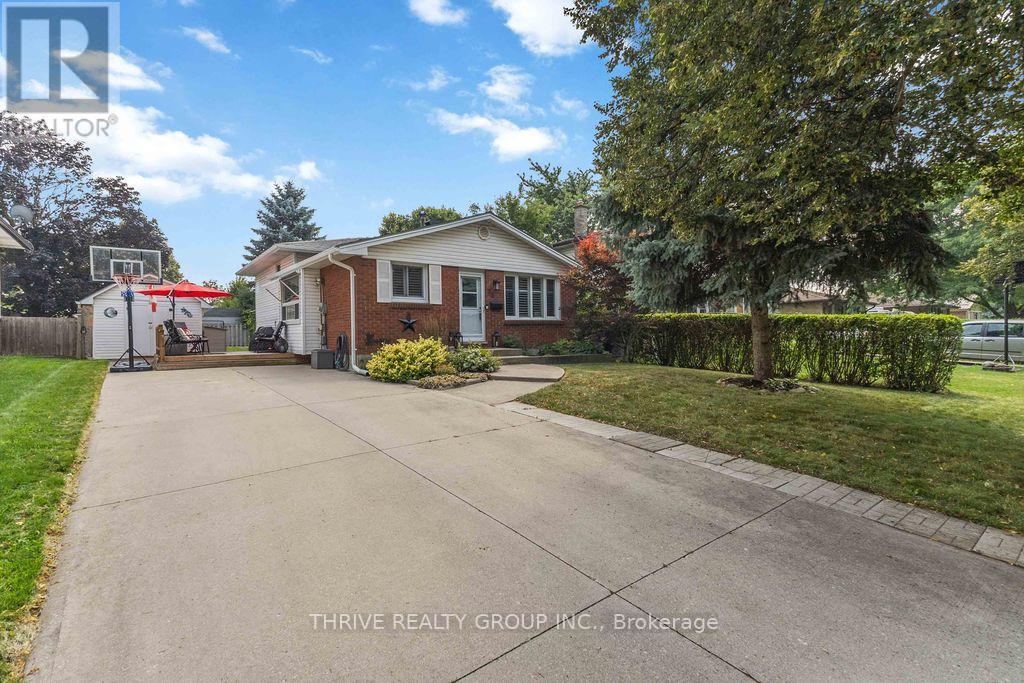 35 Surrey Crescent, London South, Ontario  N6E 1T7 - Photo 1 - X12730194