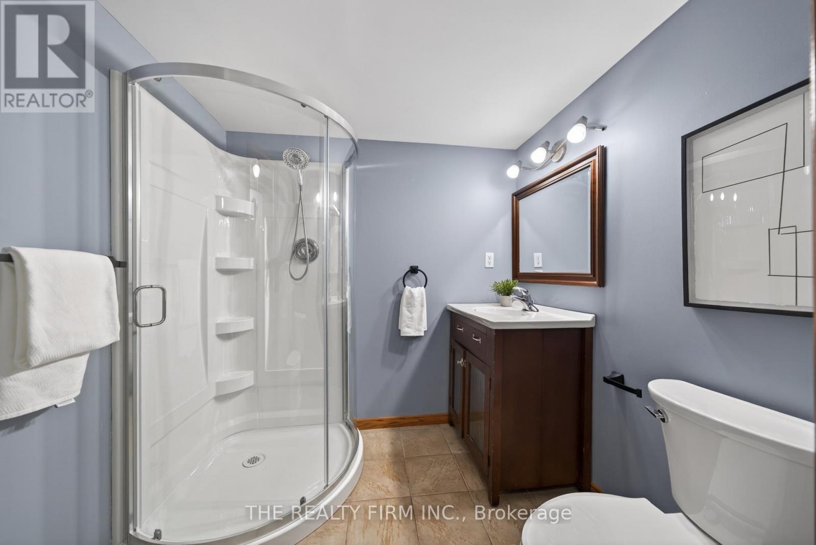 55 Queensway Drive, Strathroy-Caradoc, Ontario  N7G 4M2 - Photo 28 - X12730216