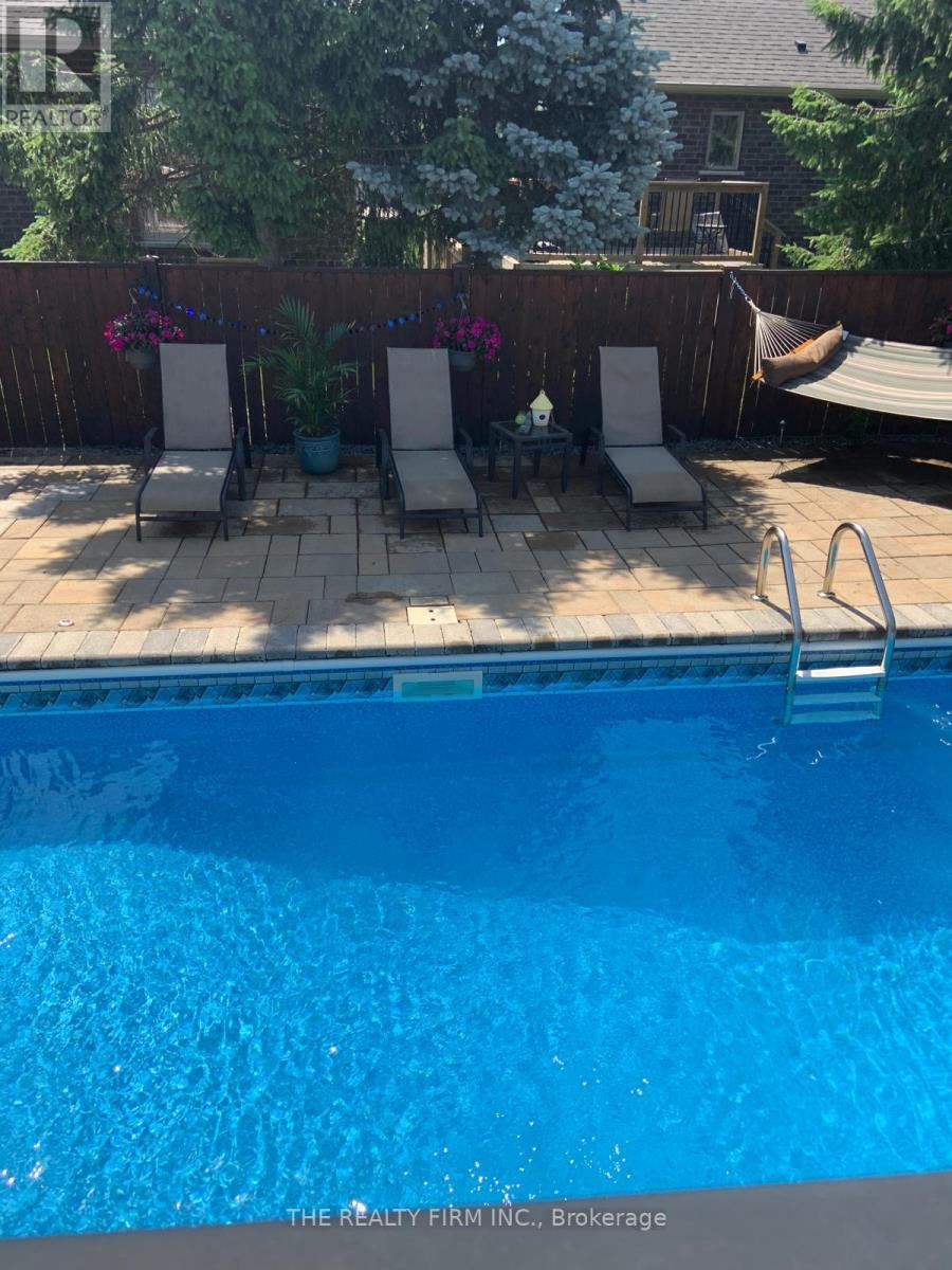 55 Queensway Drive, Strathroy-Caradoc, Ontario  N7G 4M2 - Photo 42 - X12730216