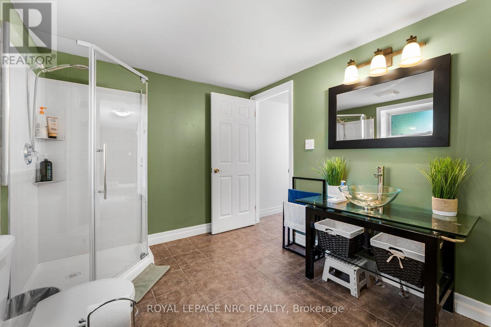 12 Lincoln Road E, Fort Erie, Ontario  L0S 1B0 - Photo 20 - X12730180