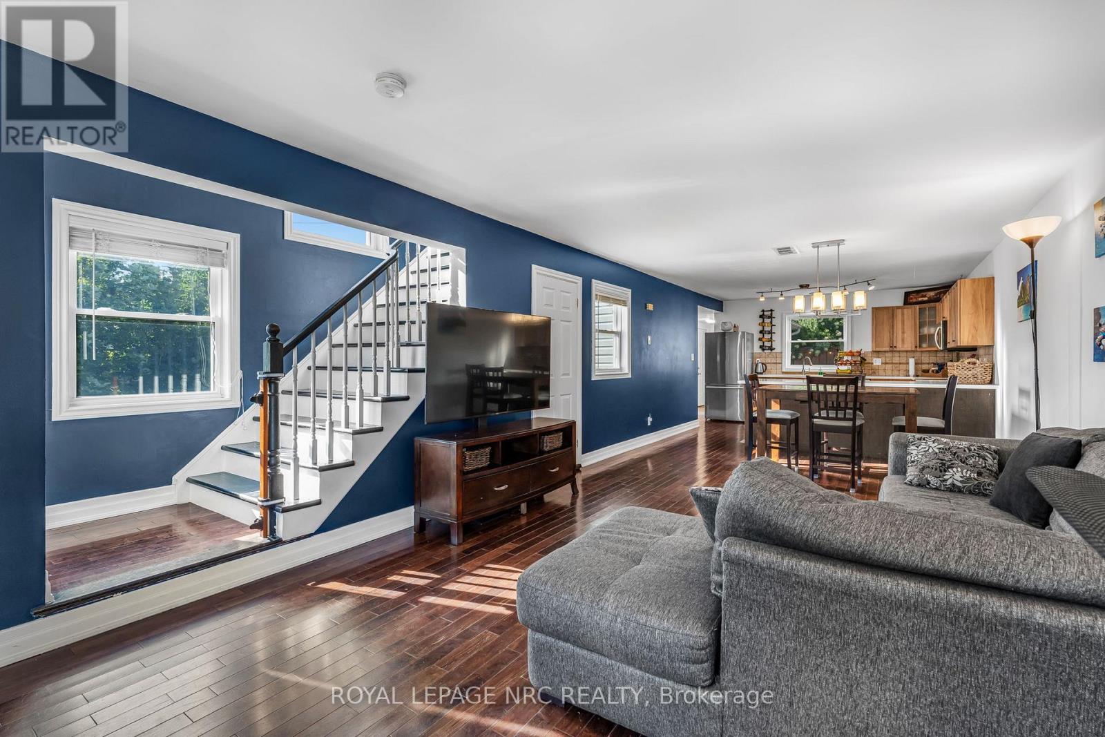 12 Lincoln Road E, Fort Erie, Ontario  L0S 1B0 - Photo 7 - X12730180