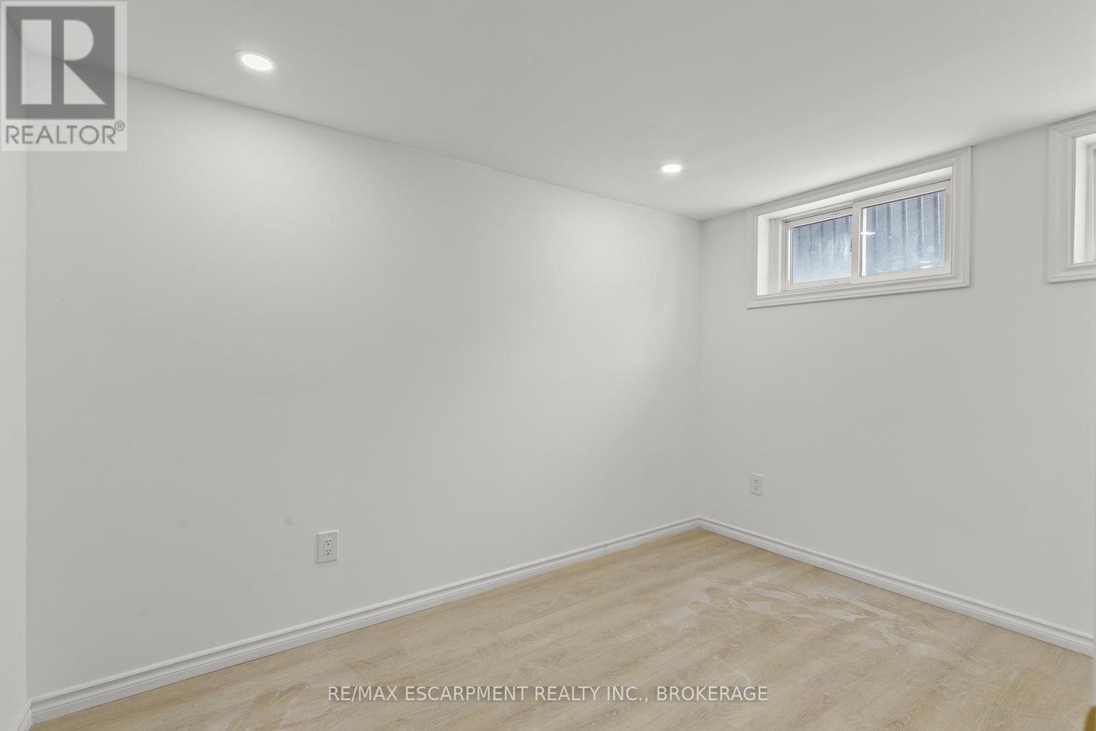 2 - 59 Rodman Street, St. Catharines, Ontario  L2R 5C9 - Photo 12 - X12730188