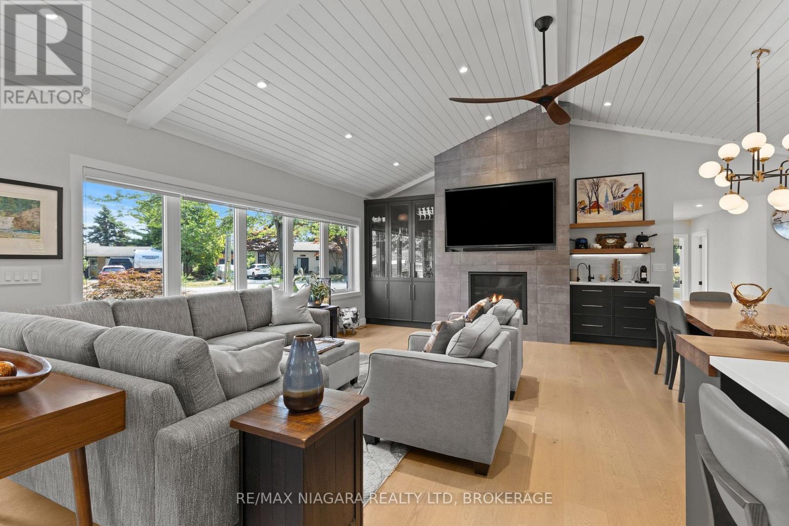 3886 Glenview Drive, Lincoln, Ontario  L0R 1C0 - Photo 9 - X12730230