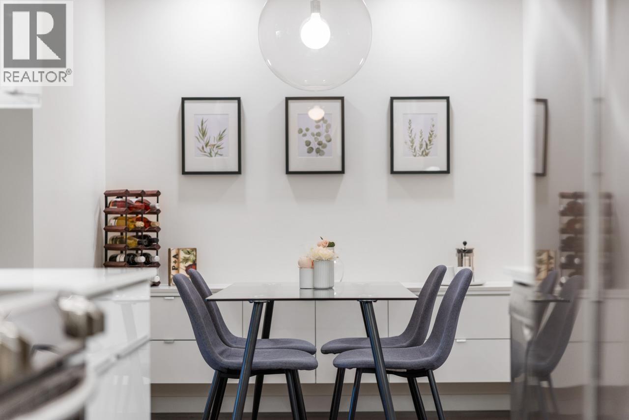 205 1827 W 3rd Avenue, Vancouver, British Columbia  V6J 1K9 - Photo 1 - R3083012