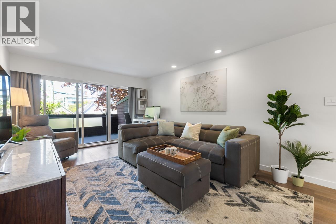 205 1827 W 3rd Avenue, Vancouver, British Columbia  V6J 1K9 - Photo 2 - R3083012