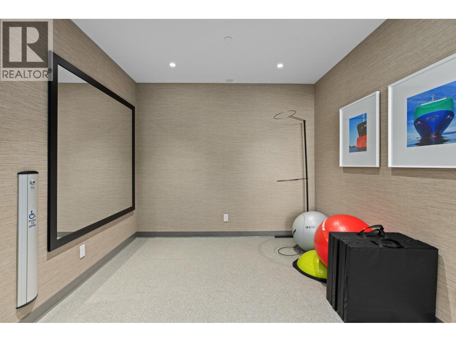 310 755 Harbourside Drive, North Vancouver, British Columbia  V7P 0G1 - Photo 20 - R3083034