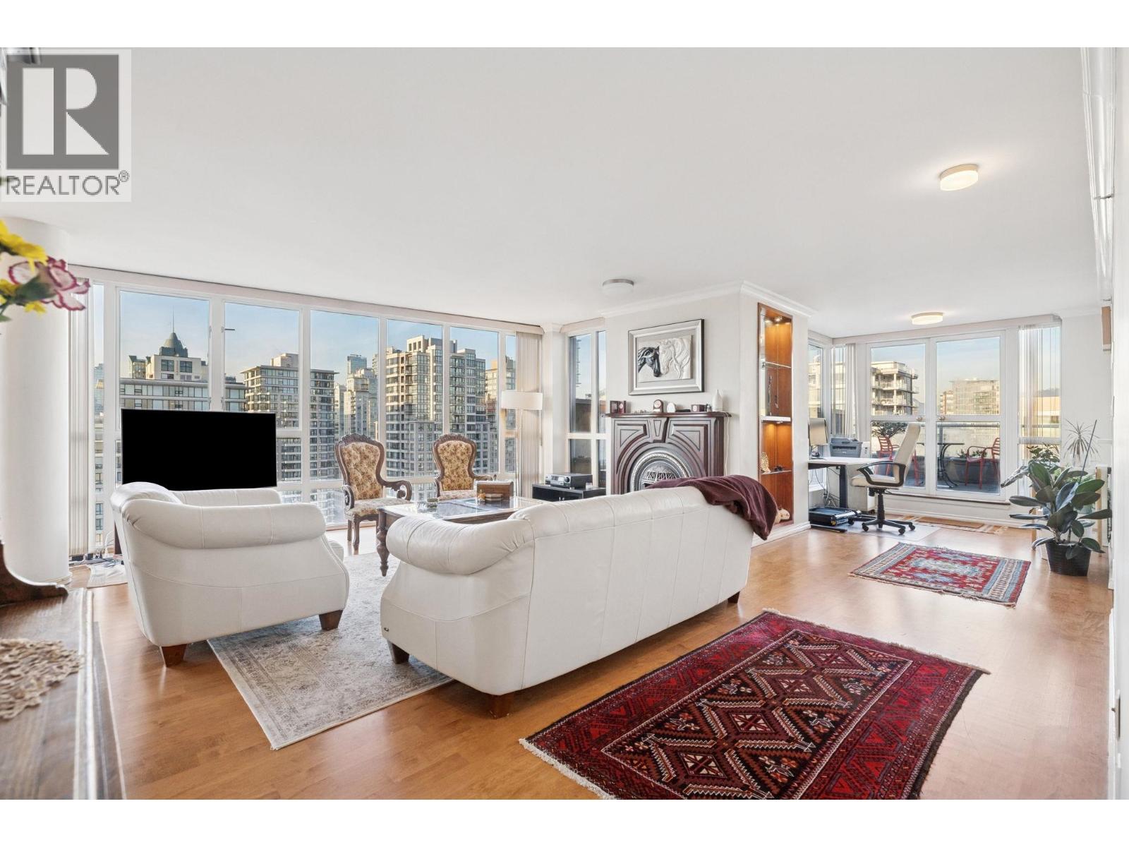 Ph5 950 Cambie Street, Vancouver, British Columbia  V6B 5X5 - Photo 2 - R3083055