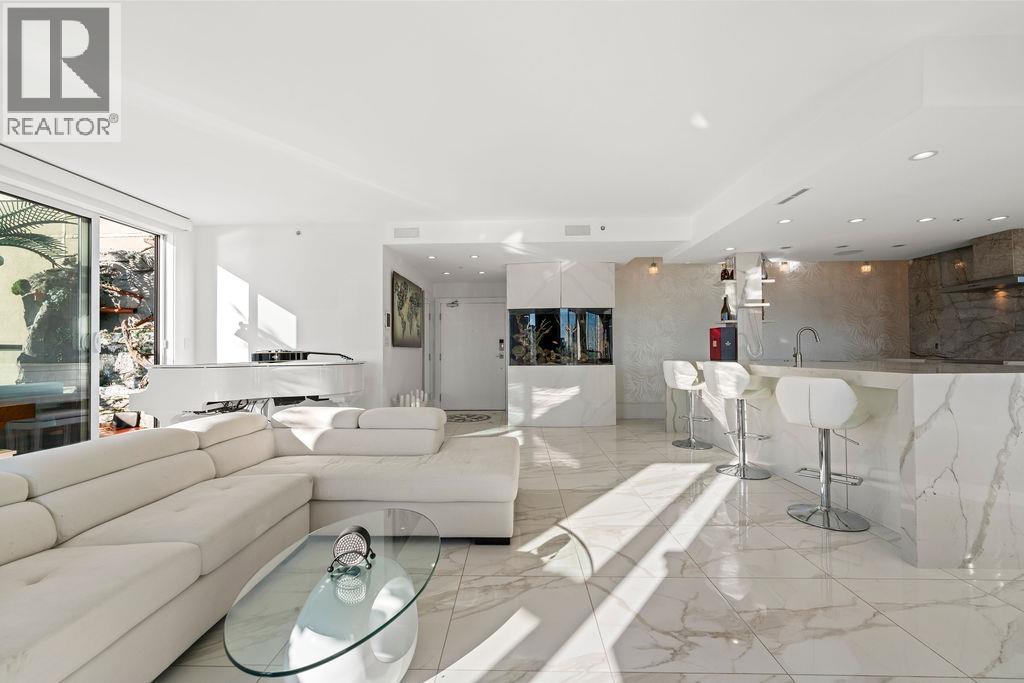 19a 199 Drake Street, Vancouver, British Columbia  V6Z 2T9 - Photo 3 - R3083060