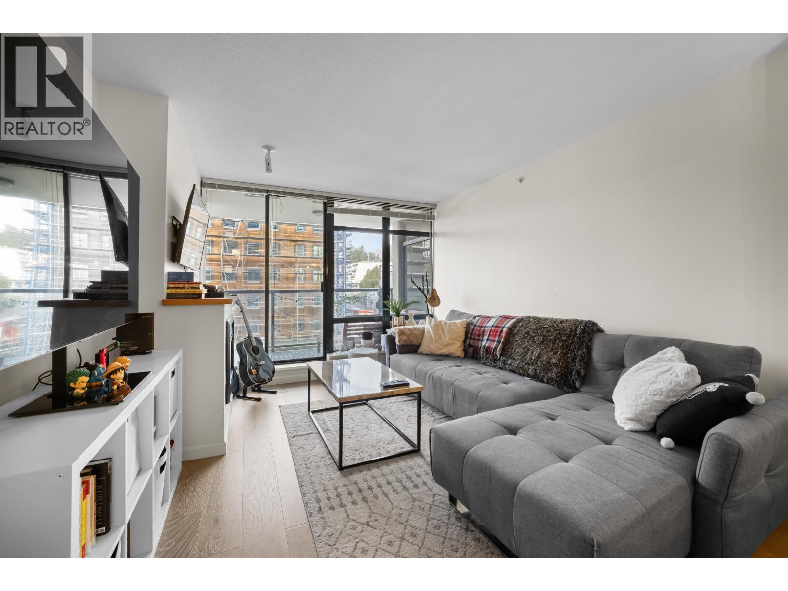 608 610 Victoria Street, New Westminster, British Columbia  V3M 0A5 - Photo 3 - R3083061