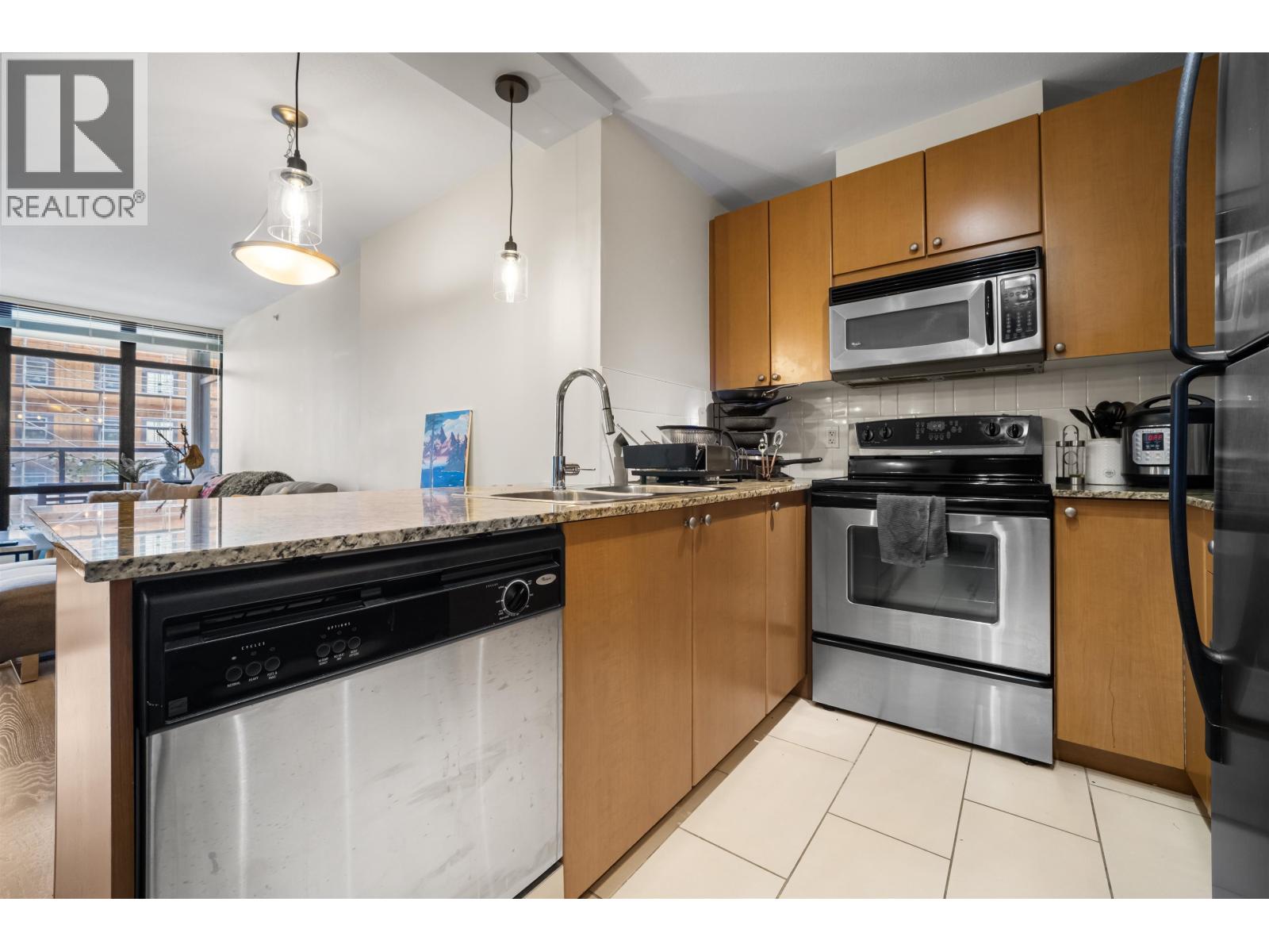 608 610 Victoria Street, New Westminster, British Columbia  V3M 0A5 - Photo 8 - R3083061