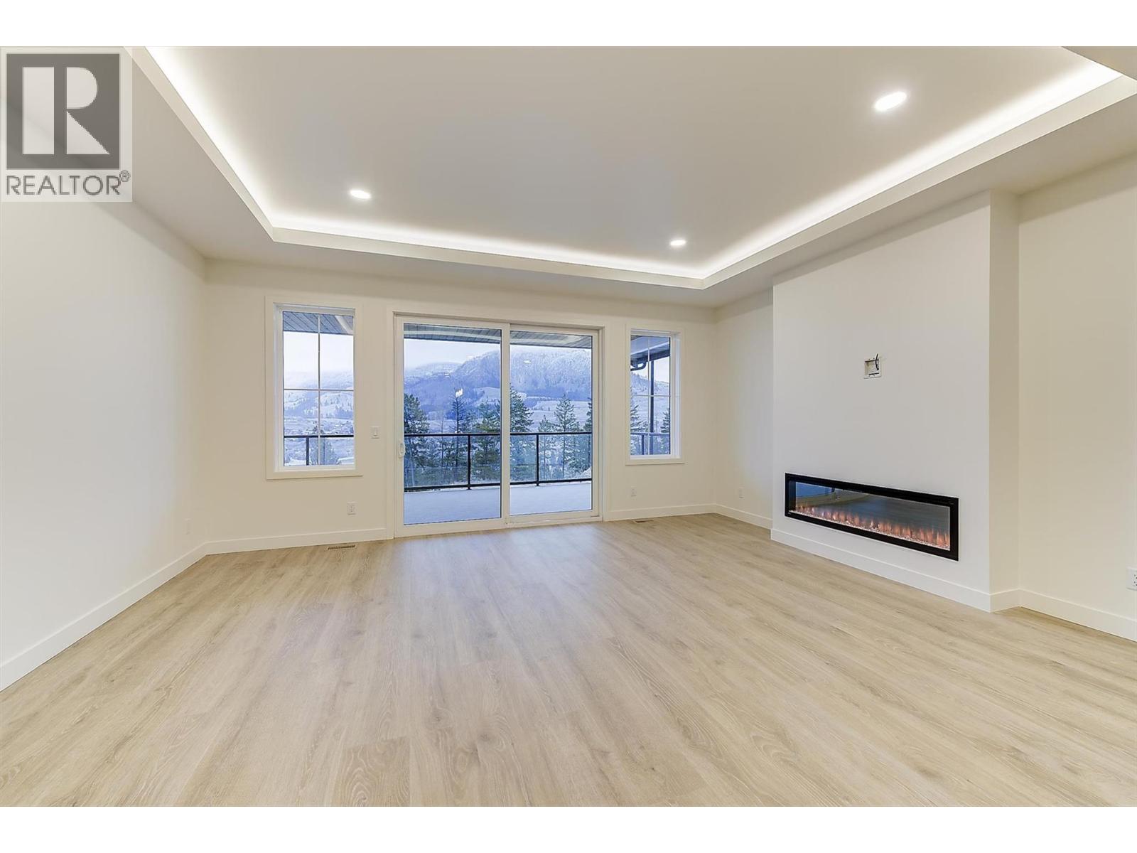 2115 Montenegro Drive Kelowna Photo 11