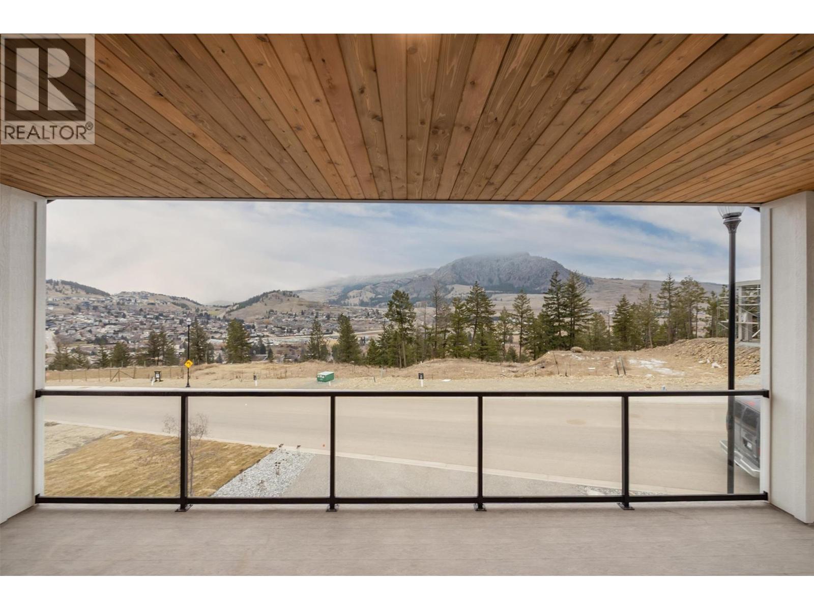 2115 Montenegro Drive Kelowna Photo 12