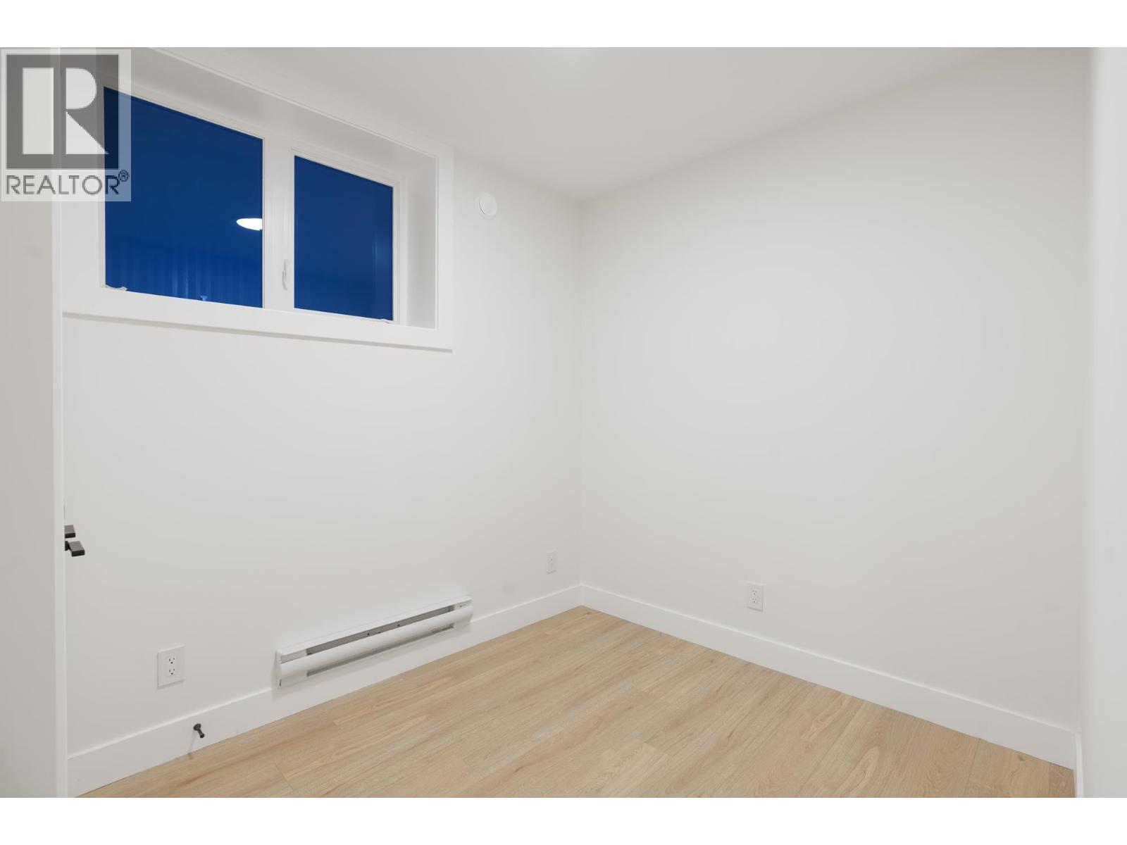 131 Grosvenor Avenue, Burnaby, British Columbia  V5B 3N7 - Photo 31 - R3083038