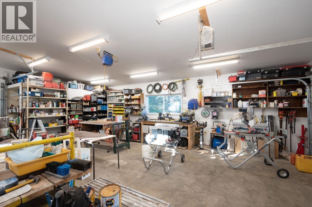 465 Sunset Road, Bowen Island, British Columbia  V0N 1G2 - Photo 33 - R3083054