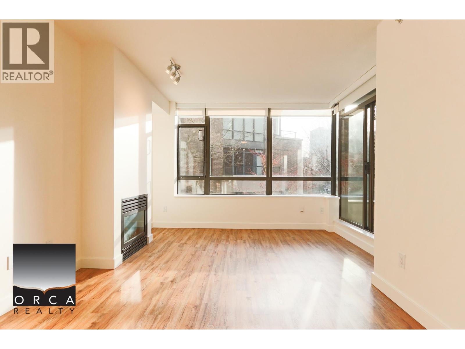 203 170 W 1st Street, North Vancouver, British Columbia  V7M 3P2 - Photo 13 - R3083077