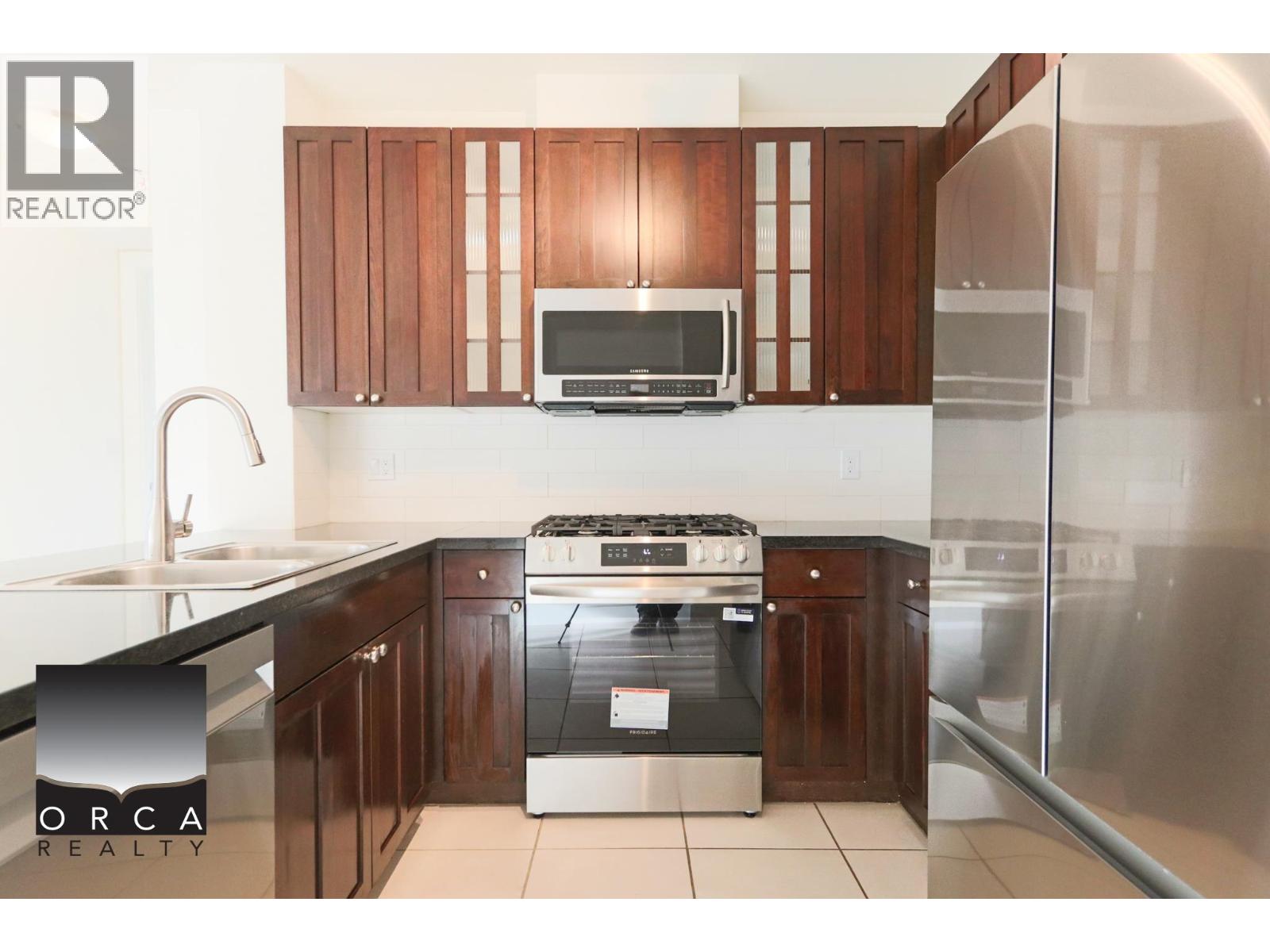 203 170 W 1st Street, North Vancouver, British Columbia  V7M 3P2 - Photo 7 - R3083077